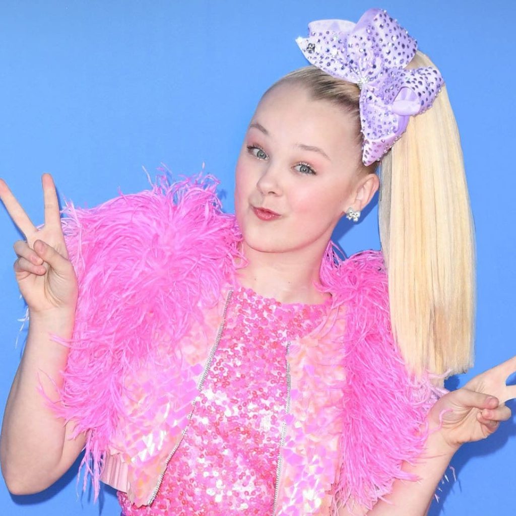 Jojo Siwa Posts Pictures Of Her Girlfriend For The First Time Digital